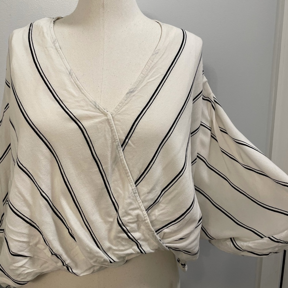 Free People V neck top